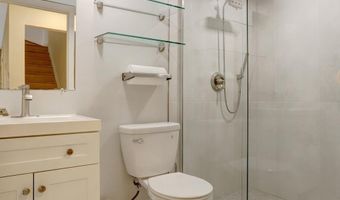 2113 N LINCOLN St, Arlington, VA 22207
