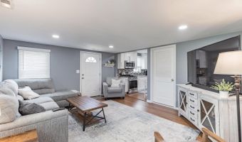 215 W GLOUCESTER Pike, Barrington, NJ 08007