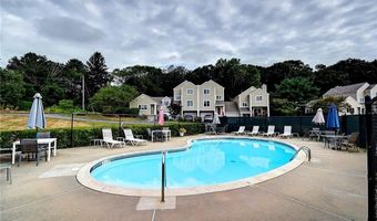 13 Woodlawn Cir, Hopkinton, RI 02832