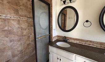 7608 Lakewood Ave NW, Albuquerque, NM 87120
