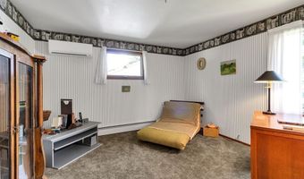 1581 N Forest Rd, Amherst, NY 14221