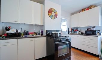 10 Walnut St, East Providence, RI 02914