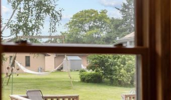 2623 W SUNNYVIEW Cir, Appleton, WI 54914