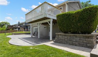 407 Palermo Dr, Ballwin, MO 63021