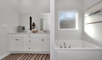 23285 WORCESTER Ln, Athens, AL 35613