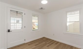 19 Leigh Rd, Cumberland, RI 02864