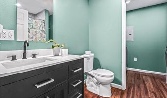 233 W 5th St, Adrian, MO 64720