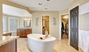 18722 Guillemot Cir, Anchorage, AK 99516