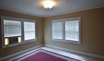 207 E Stockton Ave, Alpine, TX 79830