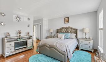 25 Cannonball Dr, Barnegat, NJ 08005