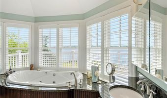81 Quarry Rd, North Kingstown, RI 02874