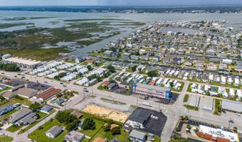 413 W Fort Macon Rd, Atlantic Beach, NC 28512