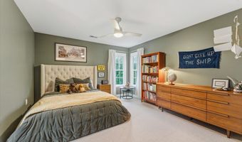 42869 NASHUA St, Ashburn, VA 20147