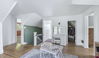 410 N Cedar St, Auburn, IN 46706