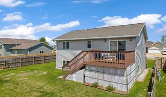 809 24th Ave NW, Austin, MN 55912
