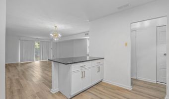 104 HAMPSTEAD Dr, Ambler, PA 19002