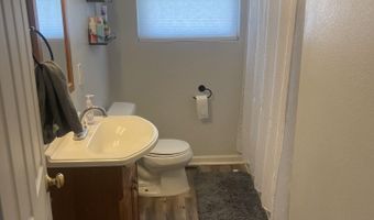 1239 Dossett St, Athens, TN 37303