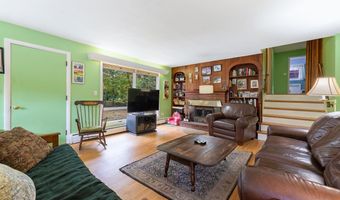 53 Hampton Ave, Auburn, ME 04210