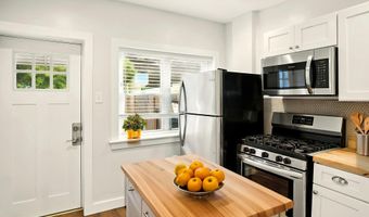 2621 SALMON St, Philadelphia, PA 19125