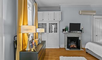 36 Kay St 1, Newport, RI 02840