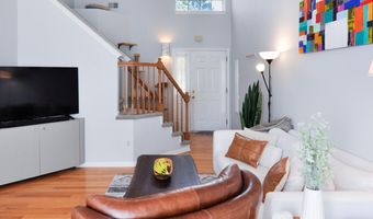 4471 Hillside Ct, Ann Arbor, MI 48105