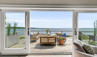 48 Ocean St, Belfast, ME 04915