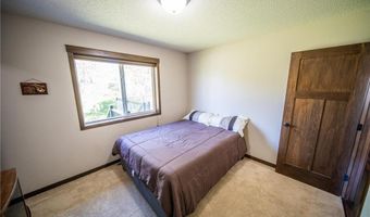 426 Creek Ave, Delano, MN 55328