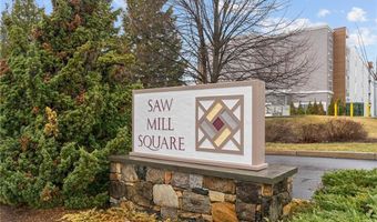40 Saw Mill Dr 203, North Kingstown, RI 02852