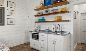 140 Bay Hbr, Aransas Pass, TX 78336