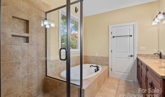 103 Village Pointe Ln, Asheville, NC 28803