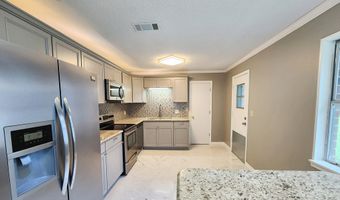 3722 Plumcrest Ave, Albany, GA 31705