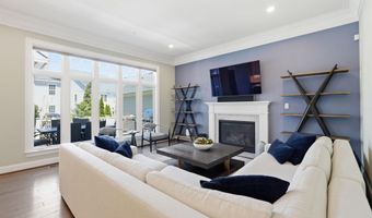 9123 OLD GEORGETOWN Rd, Bethesda, MD 20814