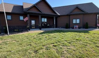 1524 Beechwood Dr, Aurora, NE 68818