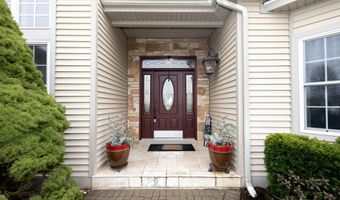 121 Sea Green Dr 121, Berlin, CT 06037