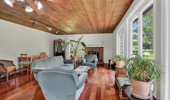 127 Lake Rd, Columbia, CT 06237
