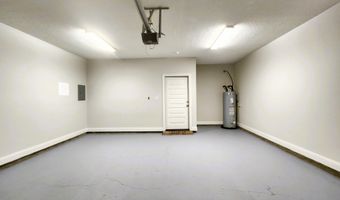 7919 Village Green Dr, Biloxi, MS 39532