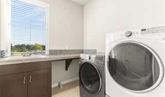 782 NW PEBBLESTONE Ln, Beaverton, OR 97006