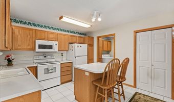 130 NW Georgetown Blvd 2, Ankeny, IA 50023