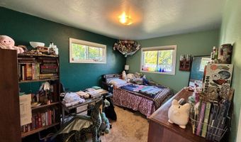 537 ART St, Brookings, OR 97415