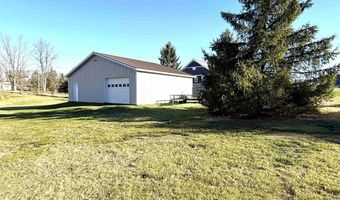 23720 Dayton, Armada, MI 48005