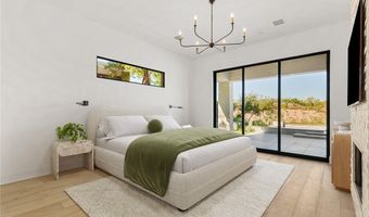 24 Soaring Bird Ct, Las Vegas, NV 89135