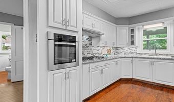 215 E 18th St, Bartlesville, OK 74003