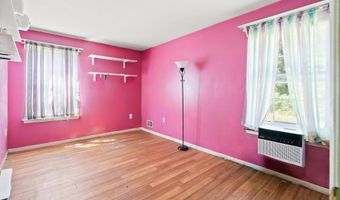 7 Willowtree Ct, Barnegat, NJ 08005