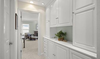 2142 Klamath Dr, Camarillo, CA 93010