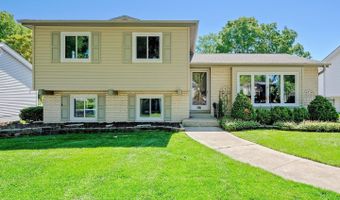 637 N Ellsworth Ave, Addison, IL 60101