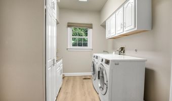 7206 BRADLEY Blvd, Bethesda, MD 20817