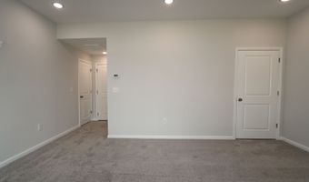 2732 Hunter Woods Dr, Apex, NC 27502