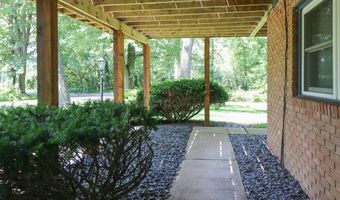 411 Lakeshore Rd, Ashland, OH 44805