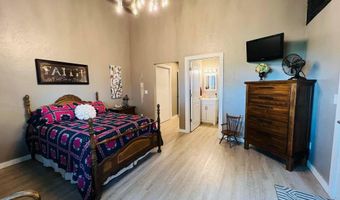 2075 County Road 2585, Alvord, TX 76225