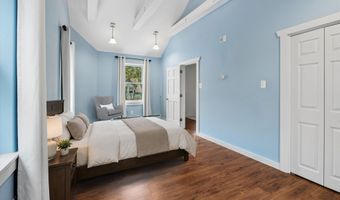 15 Eaton Ave, Bennington, NH 03442